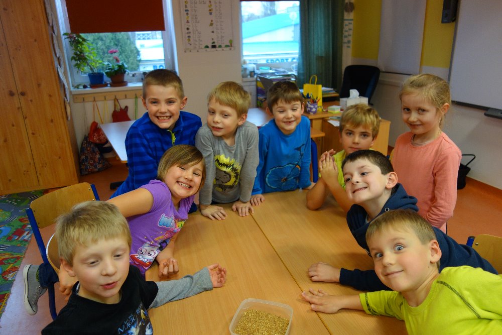 To jsme my, skoro všichni. Jen jeden se nechtěl vyfotit. Dobrá nálada nám nechybí. 0