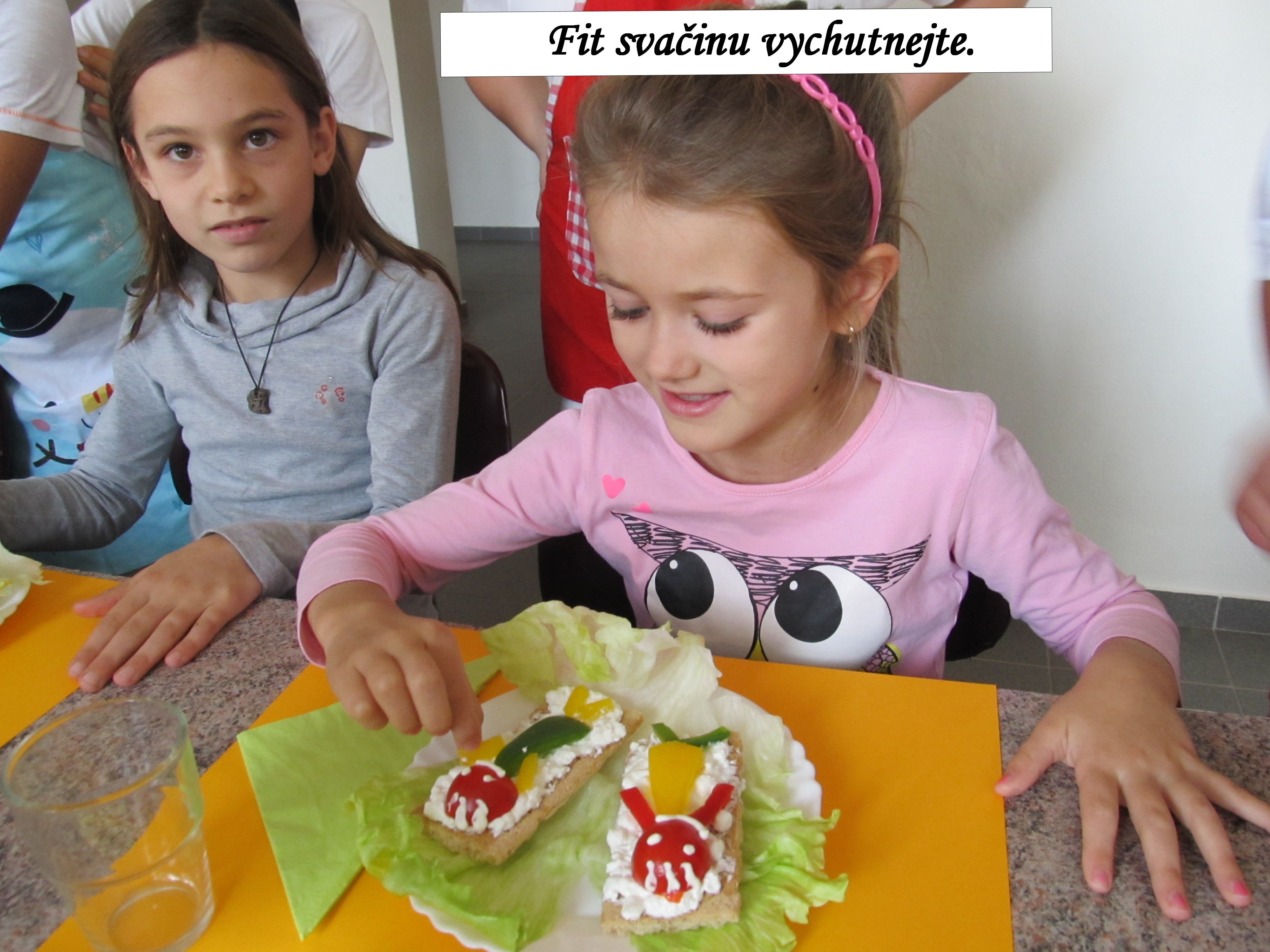 Fit svačinu vychutnejte. 13